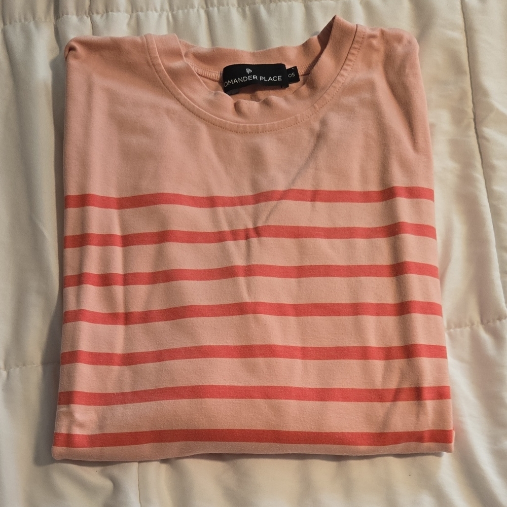 Pomander Place Peach Tee